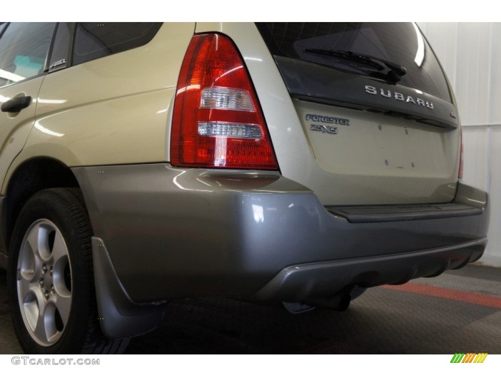 2003 Forester 2.5 XS - Sierra Gold Metallic / Beige photo #49