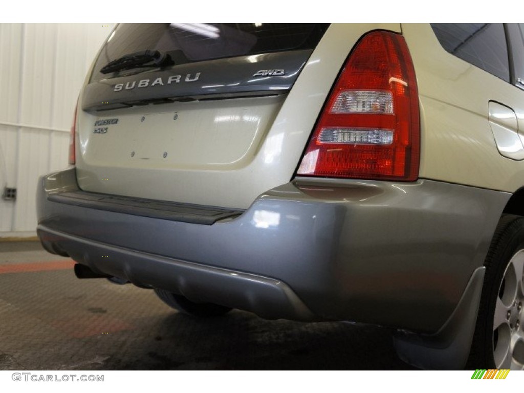 2003 Forester 2.5 XS - Sierra Gold Metallic / Beige photo #50