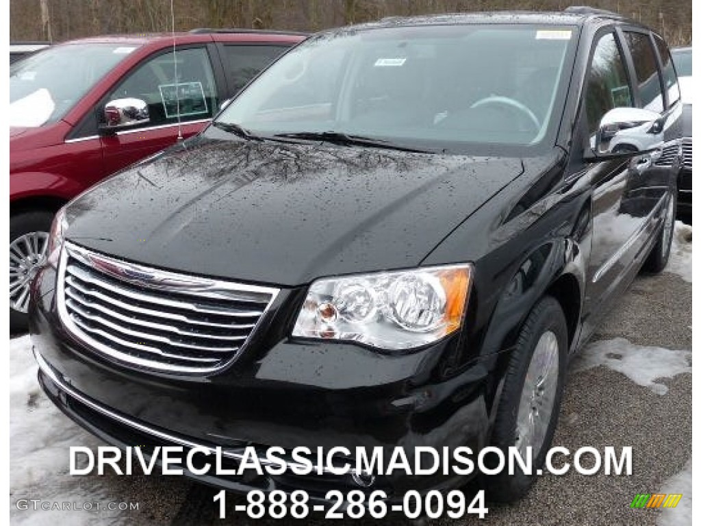 2015 Town & Country Touring - Brilliant Black Crystal Pearl / Black/Light Graystone photo #1