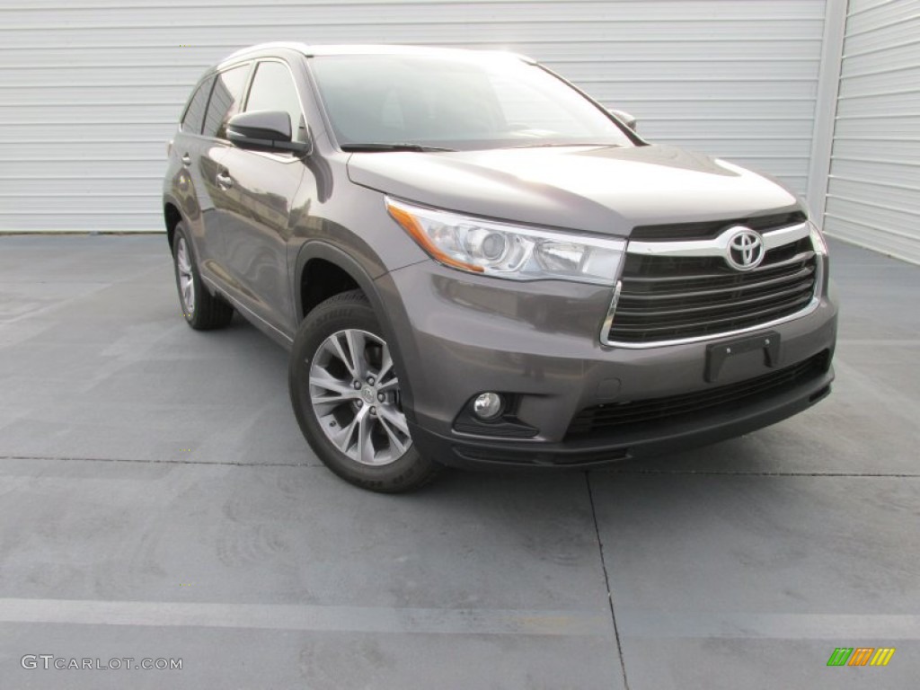 2015 Highlander XLE - Predawn Gray Mica / Black photo #1