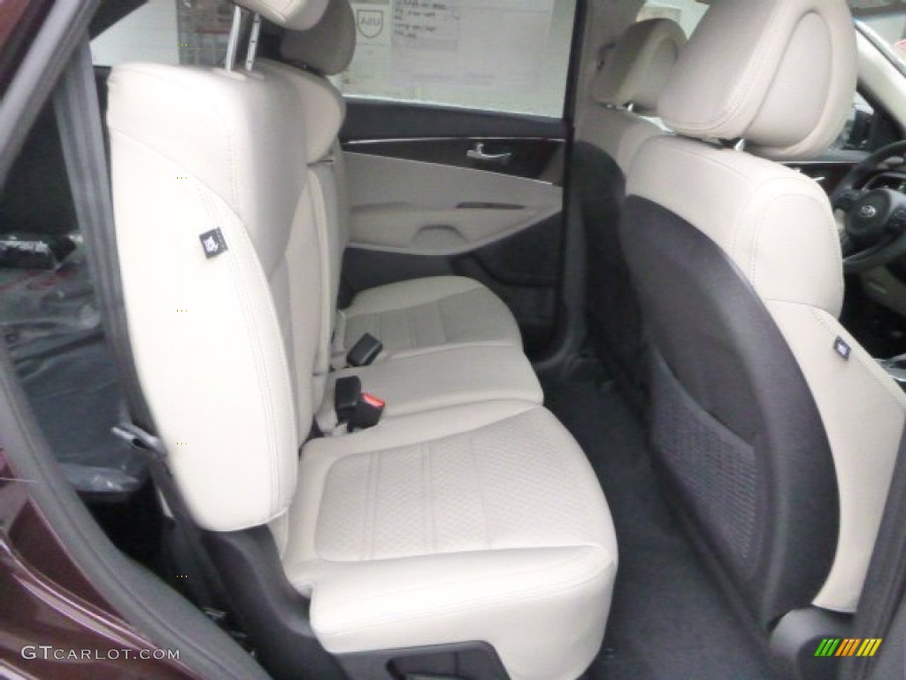 2016 Kia Sorento L Rear Seat Photo #100822435