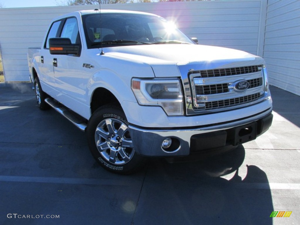 2014 F150 XLT SuperCrew - Oxford White / Steel Grey photo #2