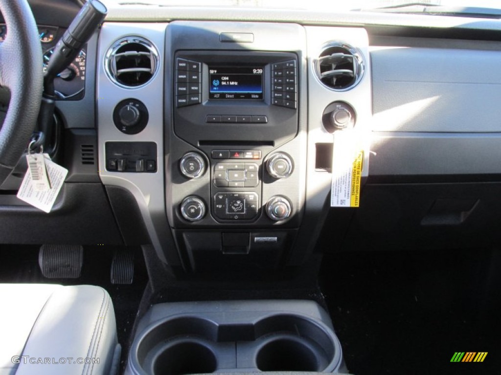 2014 F150 XLT SuperCrew - Oxford White / Steel Grey photo #28