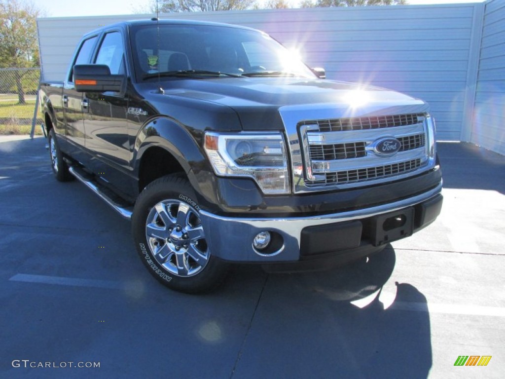 2014 F150 XLT SuperCrew - Tuxedo Black / Steel Grey photo #2