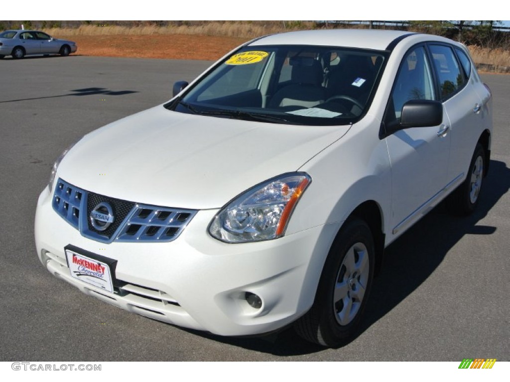 2011 Rogue S - Pearl White / Gray photo #2