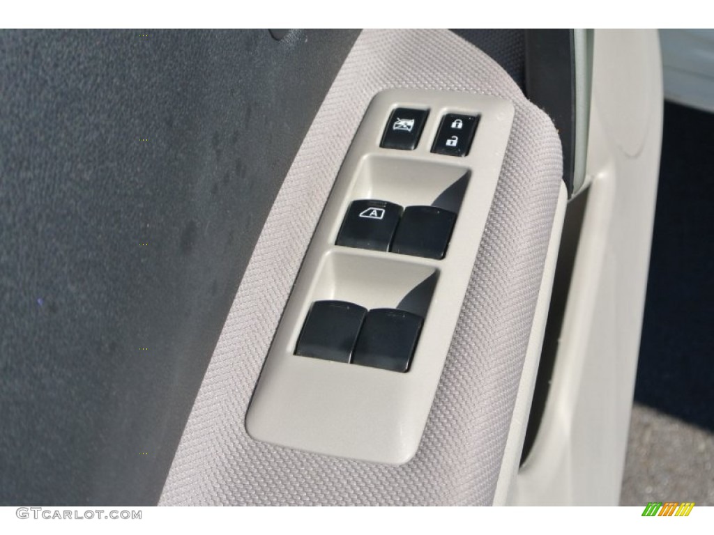 2011 Rogue S - Pearl White / Gray photo #10