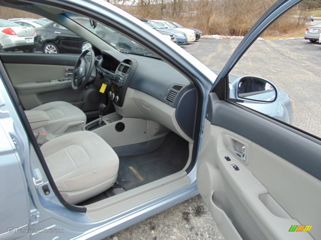 2008 Spectra LX Sedan - Ice Blue / Gray photo #16
