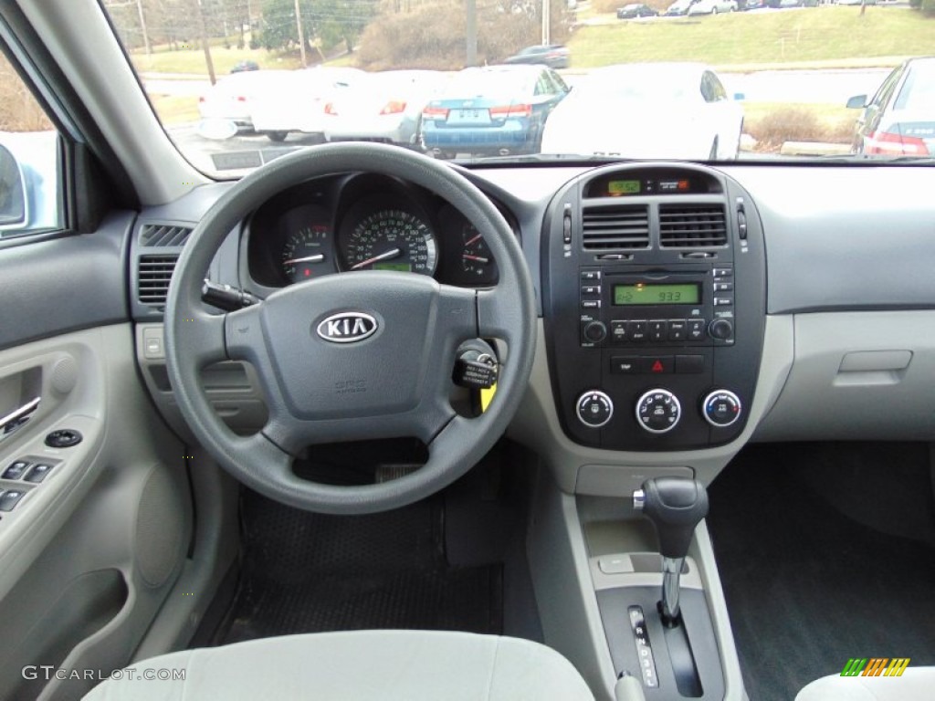 2008 Spectra LX Sedan - Ice Blue / Gray photo #19
