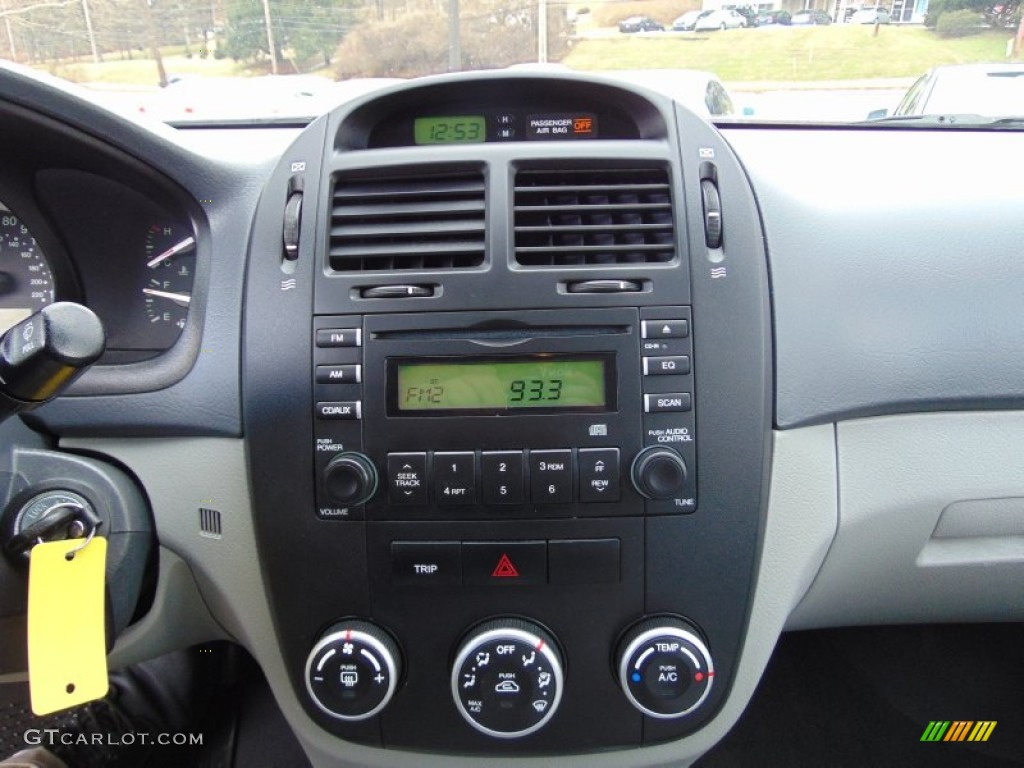 2008 Spectra LX Sedan - Ice Blue / Gray photo #22