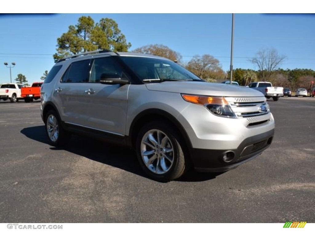 2015 Explorer XLT - Ingot Silver / Medium Light Stone photo #3