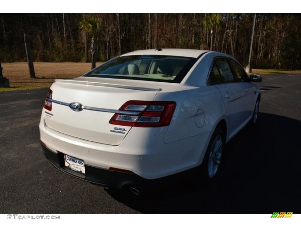 2015 Taurus SEL - Oxford White / Dune photo #5