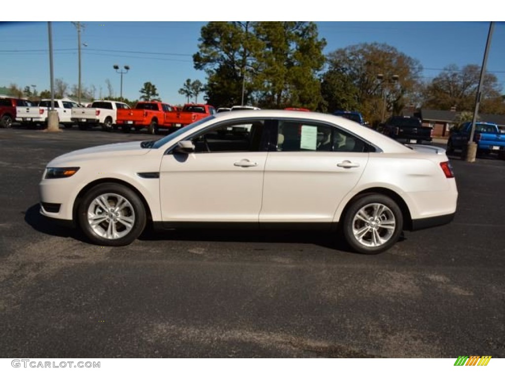 2015 Taurus SEL - Oxford White / Dune photo #9