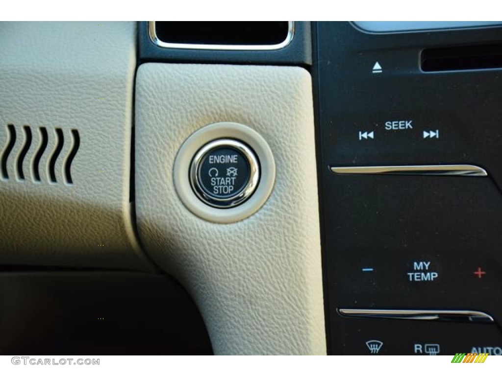 2015 Taurus SEL - Oxford White / Dune photo #26