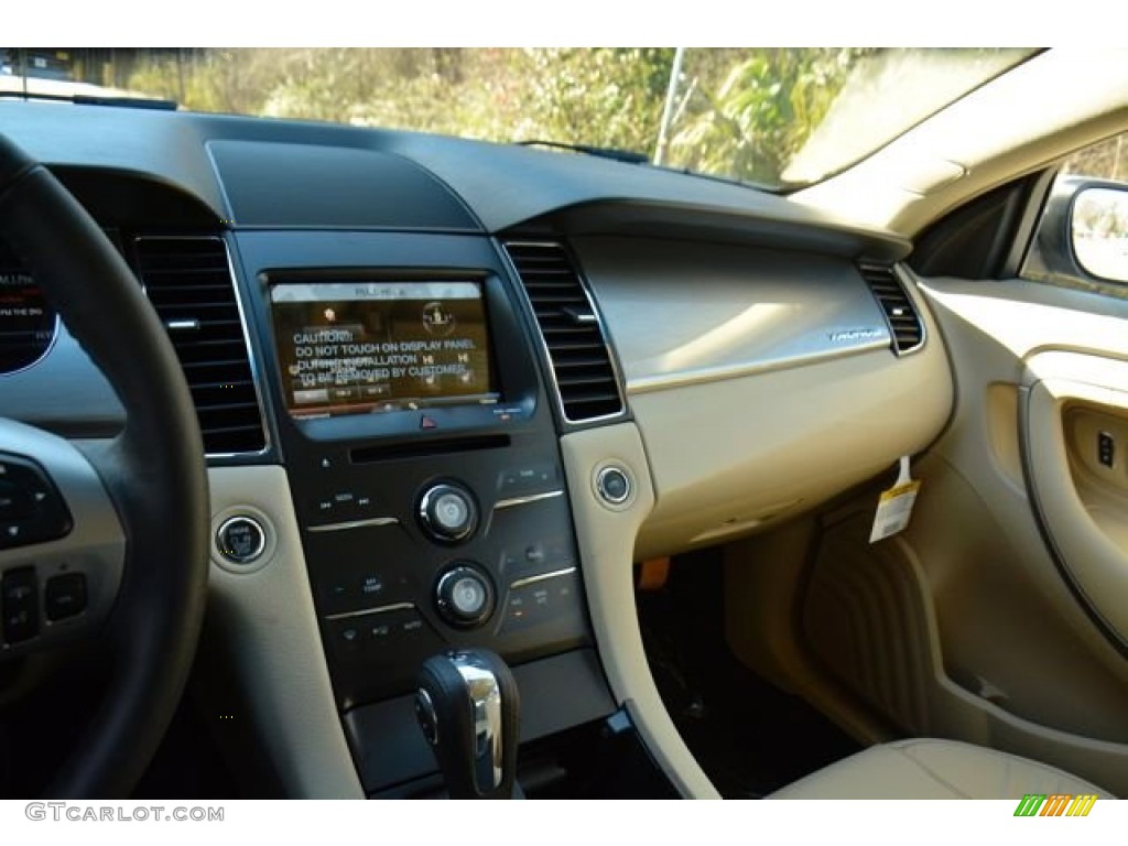 2015 Taurus SEL - Oxford White / Dune photo #29
