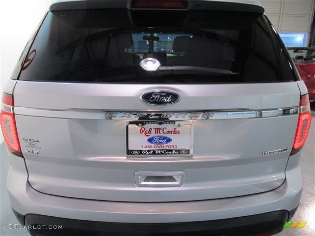 2015 Explorer XLT - Ingot Silver / Medium Light Stone photo #5