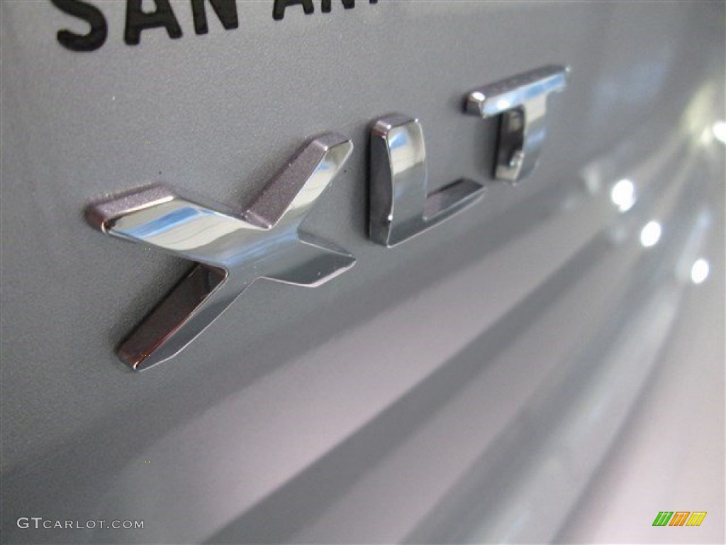 2015 Explorer XLT - Ingot Silver / Medium Light Stone photo #7