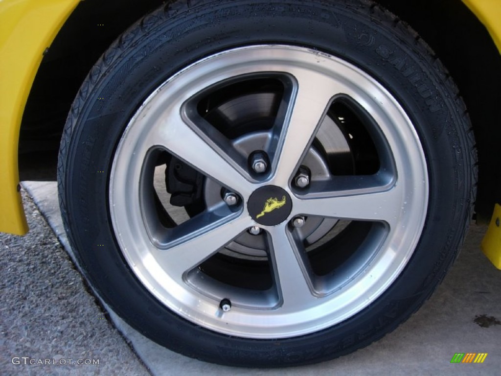 2004 Mustang Mach 1 Coupe - Screaming Yellow / Dark Charcoal photo #14