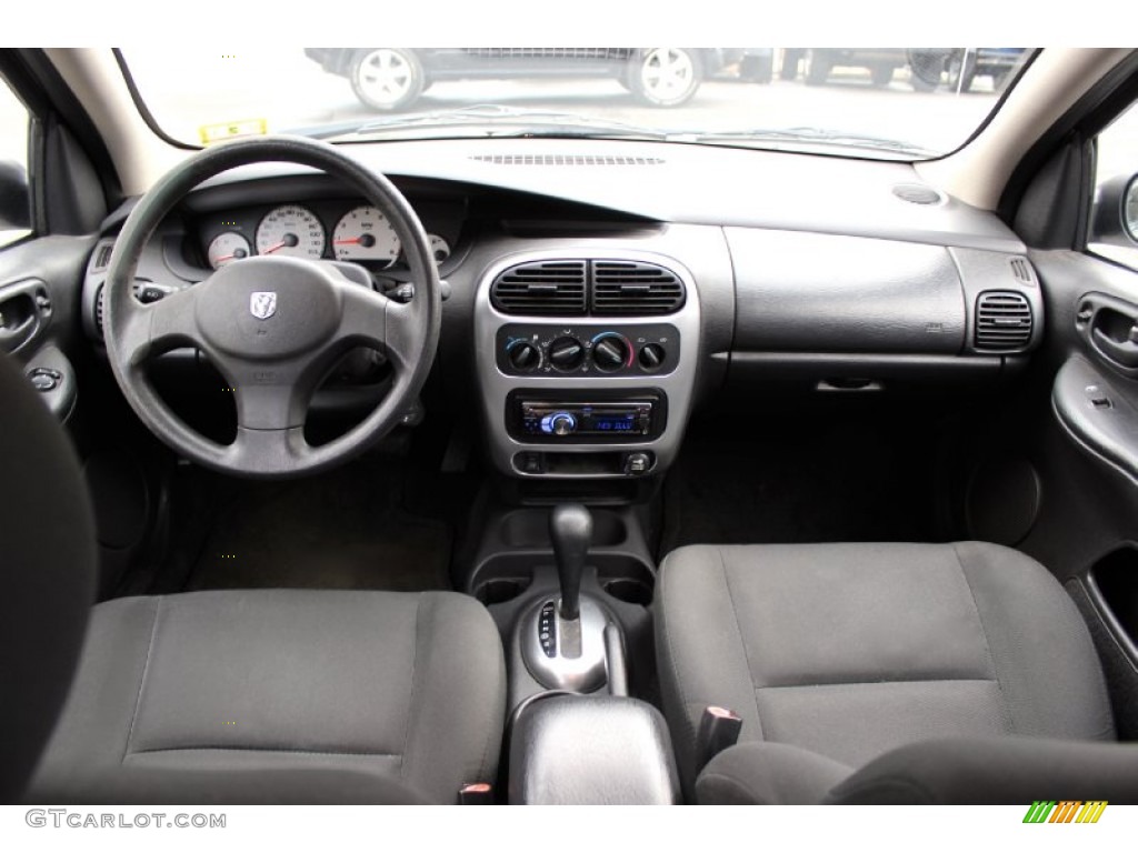 2004 Neon SXT - Bright Silver Metallic / Dark Slate Gray photo #8