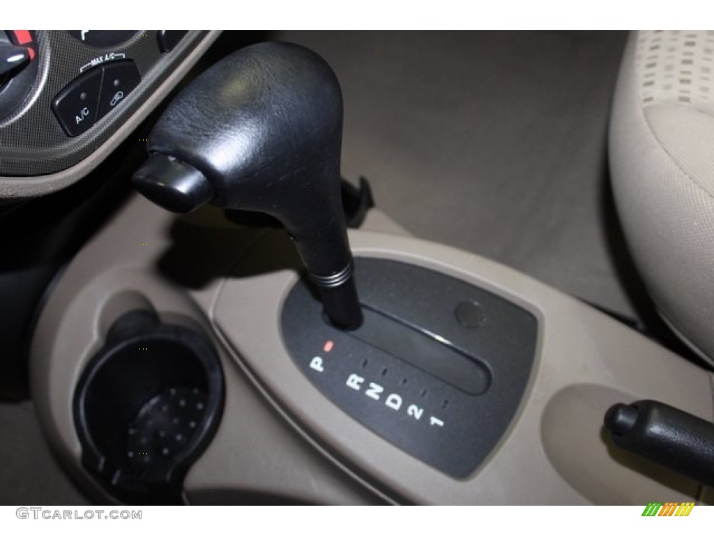 2006 Focus ZX4 SES Sedan - Dark Toreador Red Metallic / Charcoal/Light Flint photo #32
