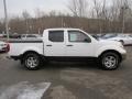 2011 Avalanche White Nissan Frontier SV Crew Cab 4x4  photo #11