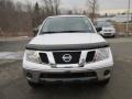 2011 Avalanche White Nissan Frontier SV Crew Cab 4x4  photo #14