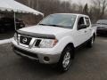 2011 Avalanche White Nissan Frontier SV Crew Cab 4x4  photo #15