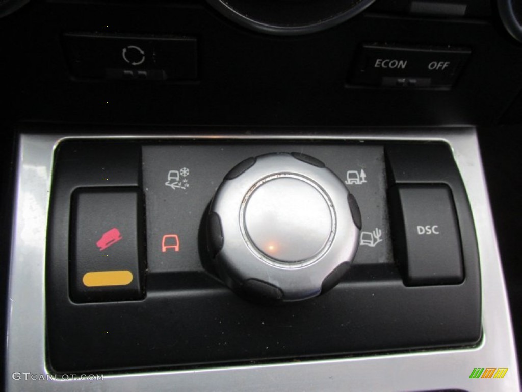 2008 Land Rover LR2 SE Controls Photos