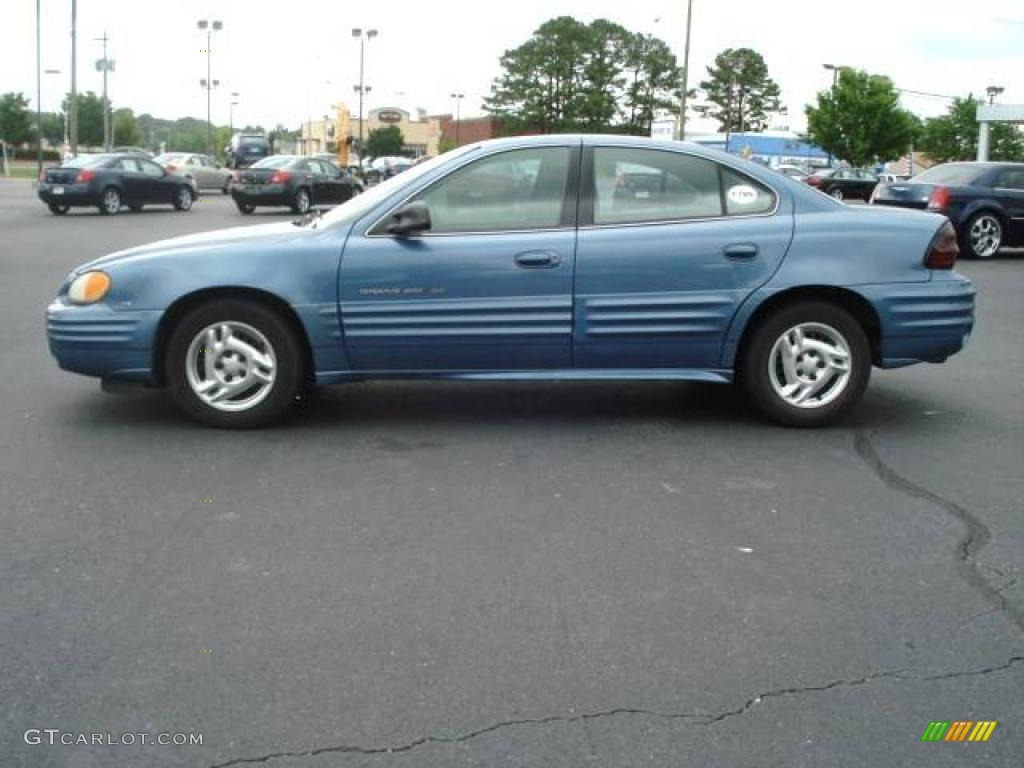 1999 Grand Am SE Sedan - Medium Gulf Blue Metallic / Dark Pewter photo #2