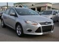 Ingot Silver - Focus SE Hatchback Photo No. 1