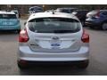 Ingot Silver - Focus SE Hatchback Photo No. 4