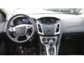 Ingot Silver - Focus SE Hatchback Photo No. 9