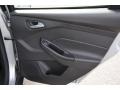 Ingot Silver - Focus SE Hatchback Photo No. 16