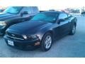 Black - Mustang V6 Coupe Photo No. 3