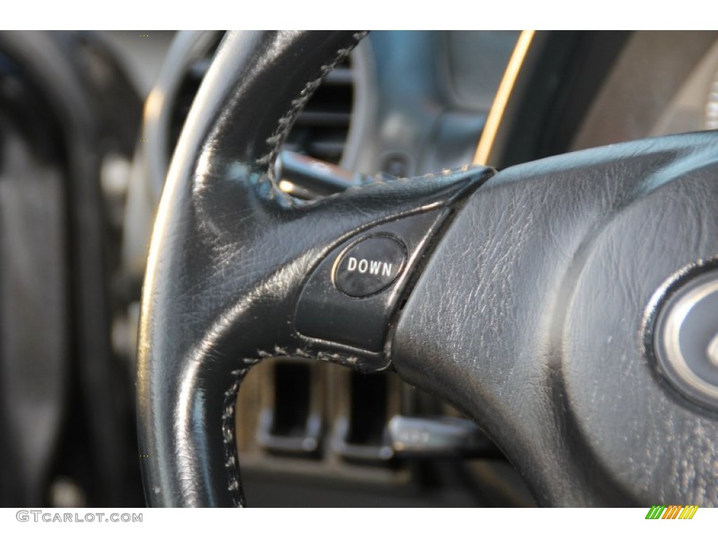 2003 IS 300 Sedan - Graphite Gray Pearl / Black photo #20