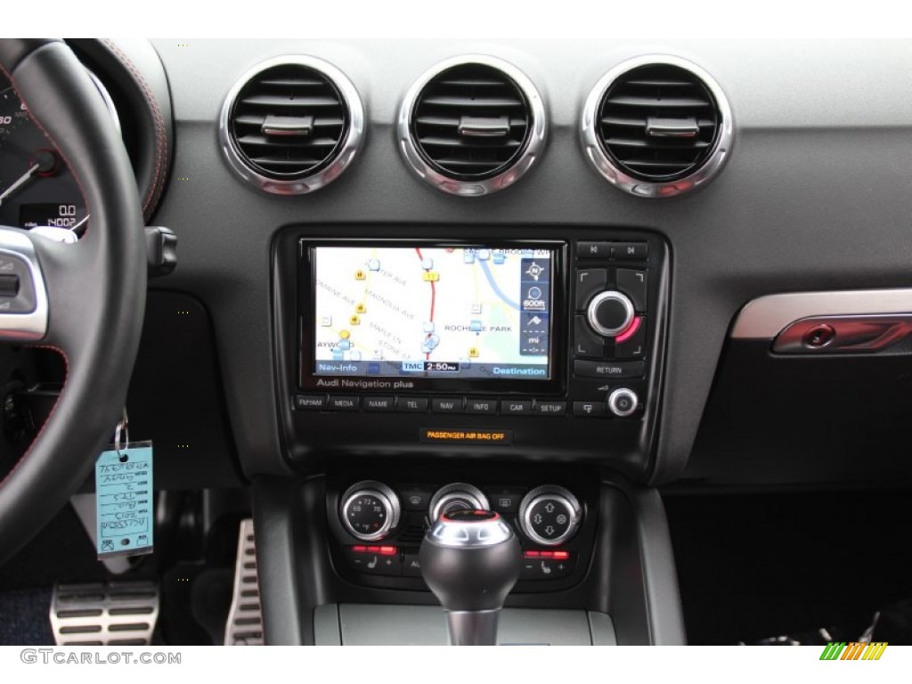 2013 Audi TT S 2.0T quattro Coupe Navigation Photos