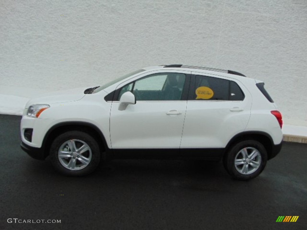 2015 Trax LT AWD - White Pearl Tricoat / Jet Black photo #2