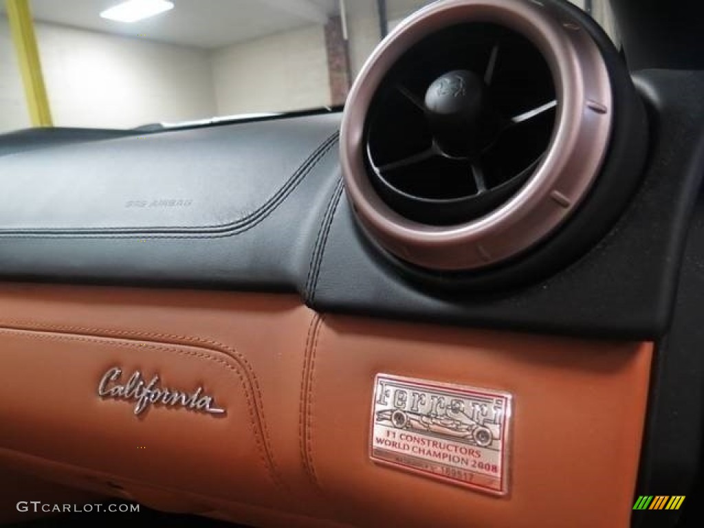 2010 Ferrari California Standard California Model Marks and Logos Photo #100873223
