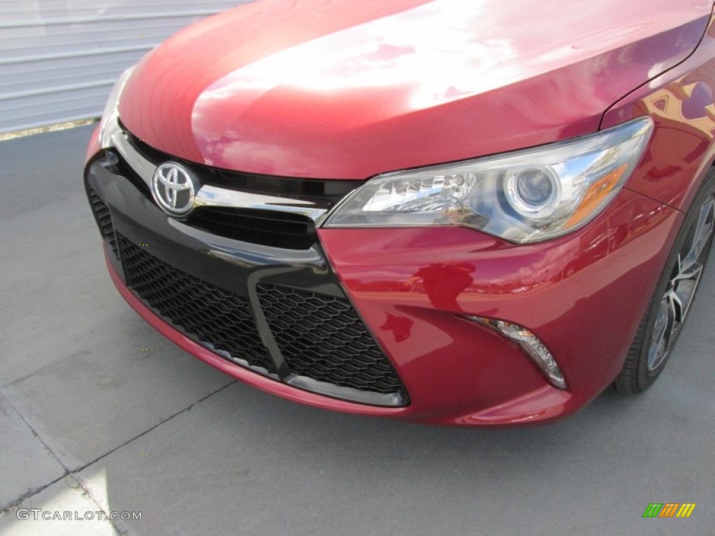 2015 Camry XSE - Ruby Flare Pearl / Black photo #10