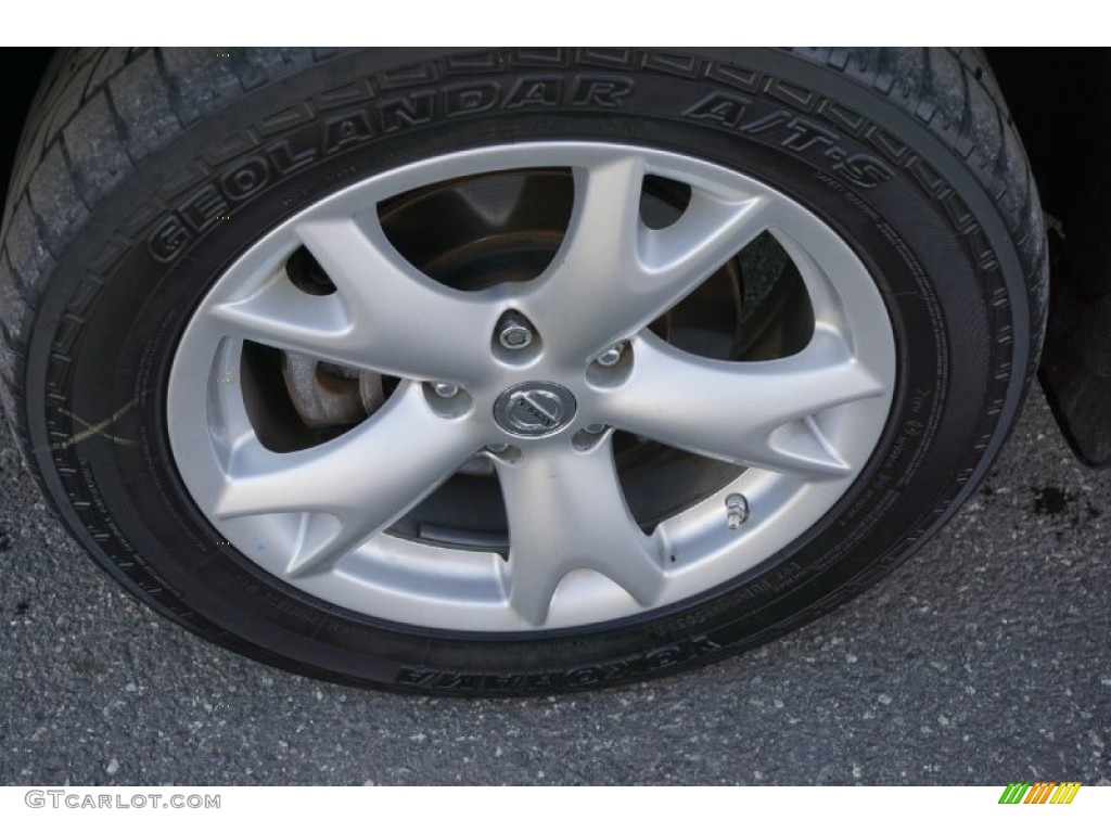 2011 Rogue SV AWD - Pearl White / Gray photo #33