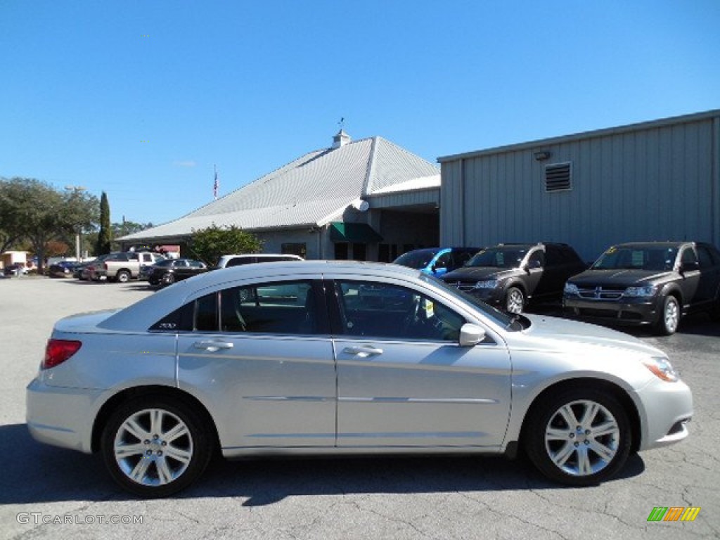 2011 200 Touring - Bright Silver Metallic / Black/Light Frost Beige photo #9