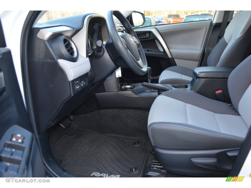 2013 RAV4 XLE AWD - Super White / Ash photo #9