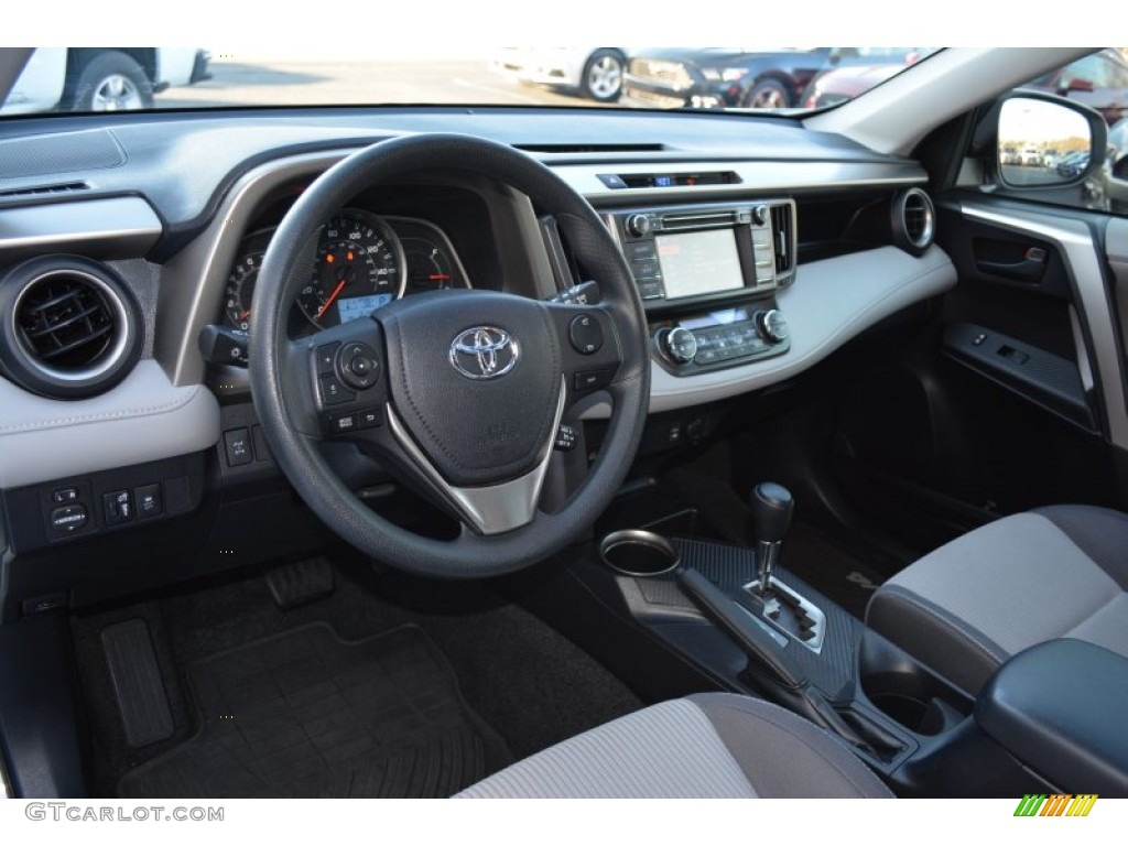 2013 RAV4 XLE AWD - Super White / Ash photo #10