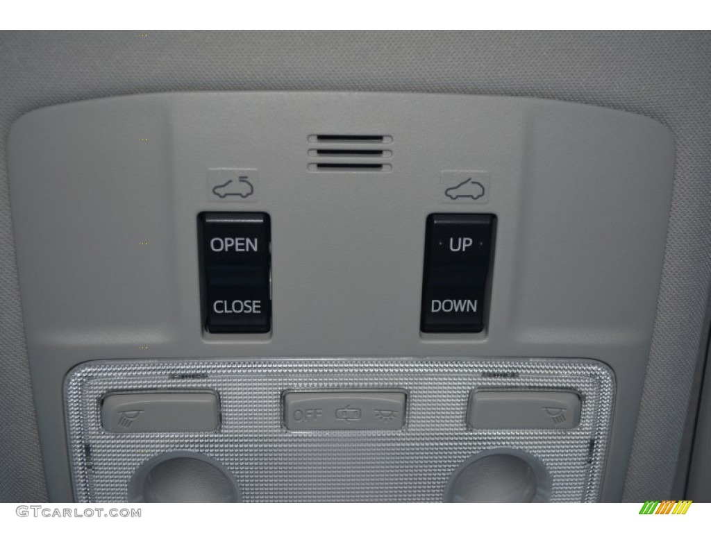 2013 RAV4 XLE AWD - Super White / Ash photo #24