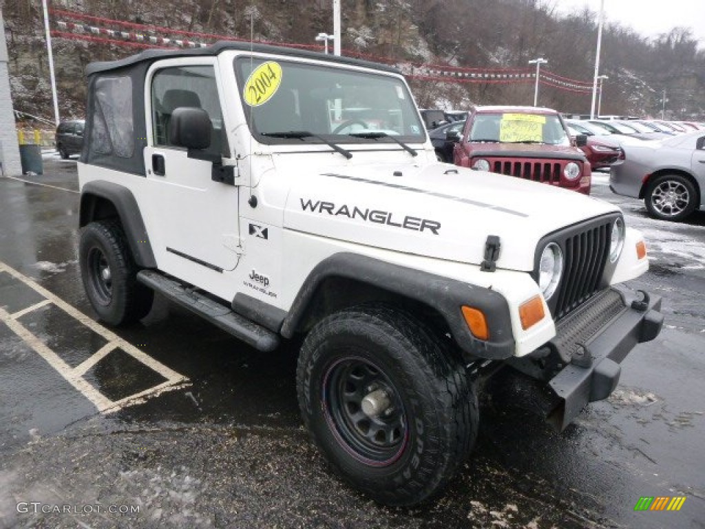 2004 Wrangler X 4x4 - Stone White / Khaki photo #7
