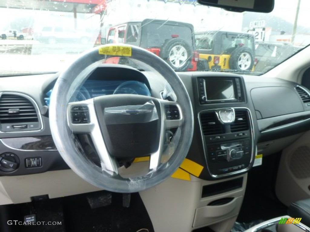 2015 Town & Country Touring - Mocha Java Pearl / Black/Light Graystone photo #13