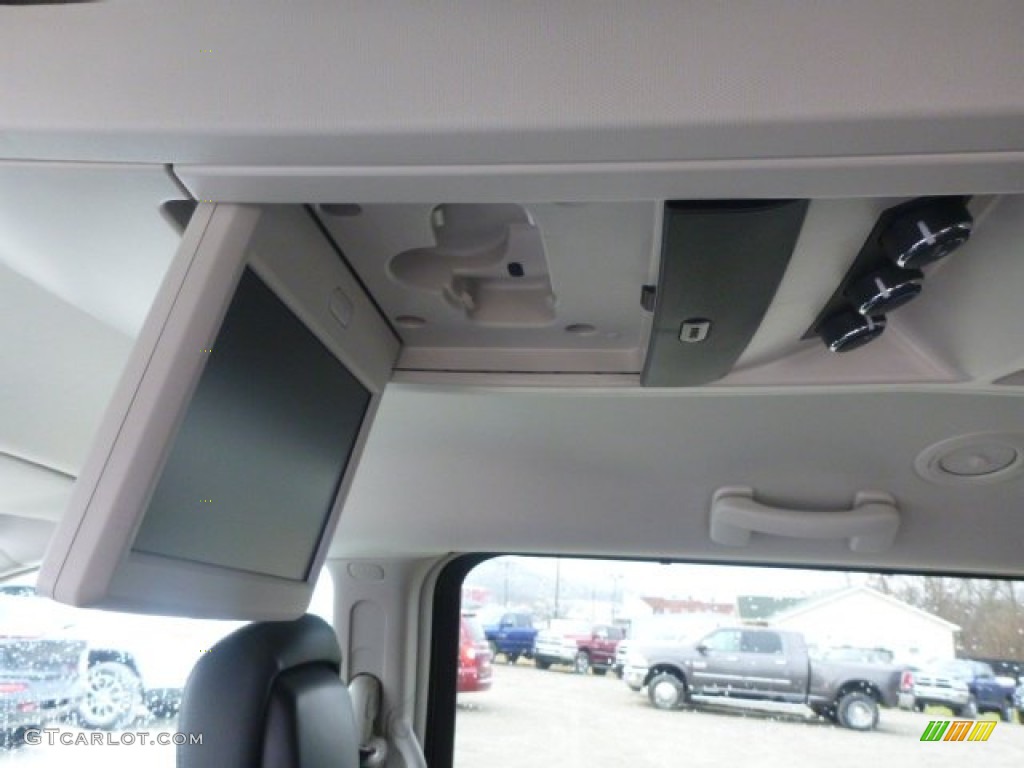 2015 Town & Country Touring - Mocha Java Pearl / Black/Light Graystone photo #14