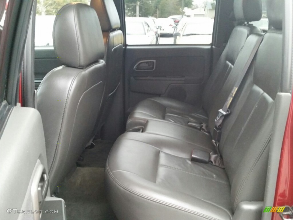 2005 Colorado LS Crew Cab 4x4 - Dark Cherry Red Metallic / Medium Dark Pewter photo #24