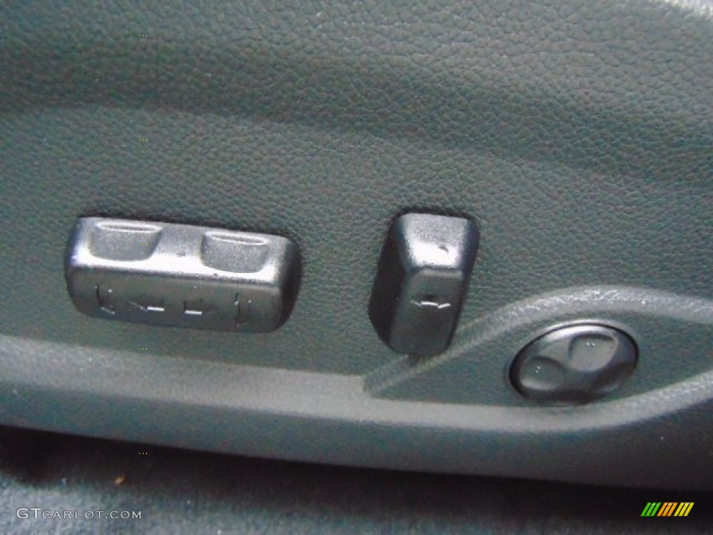 2014 Santa Fe Sport 2.0T FWD - Moonstone Silver / Gray photo #15