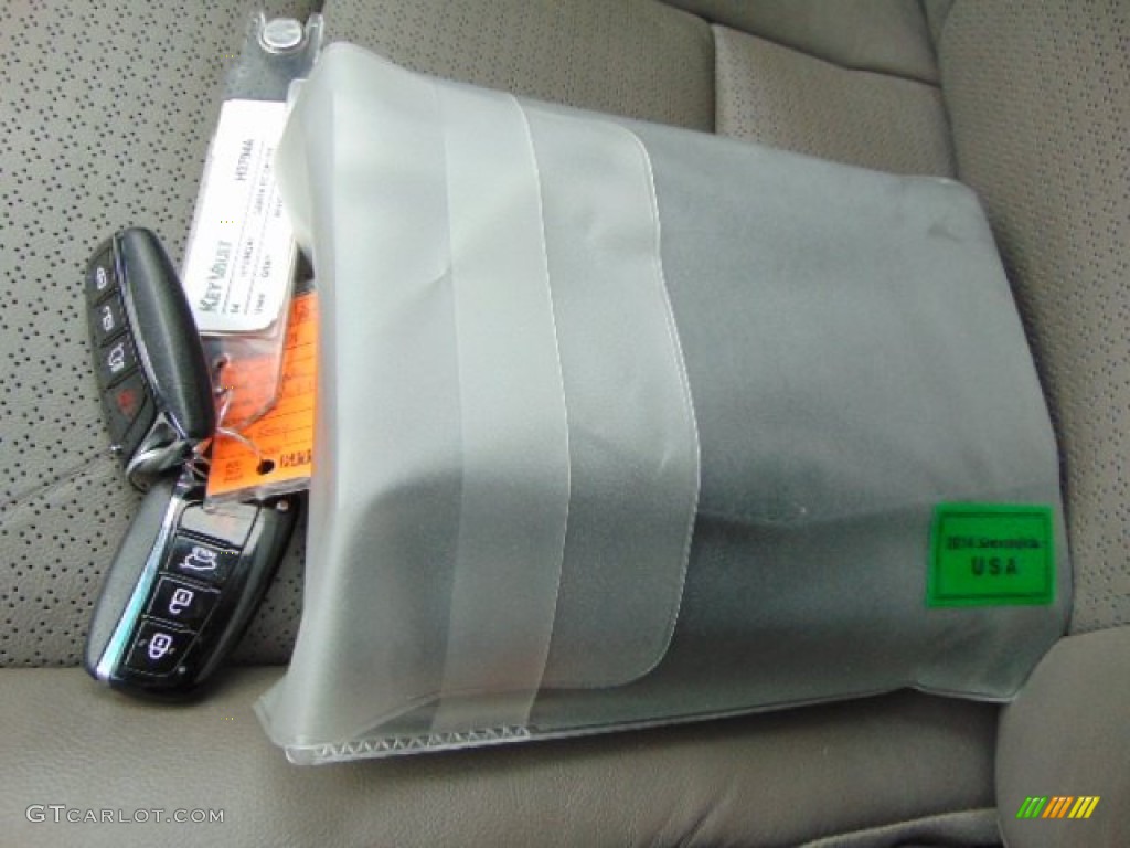 2014 Santa Fe Sport 2.0T FWD - Moonstone Silver / Gray photo #24