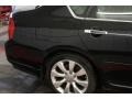Black Obsidian - M 35x Sedan Photo No. 52